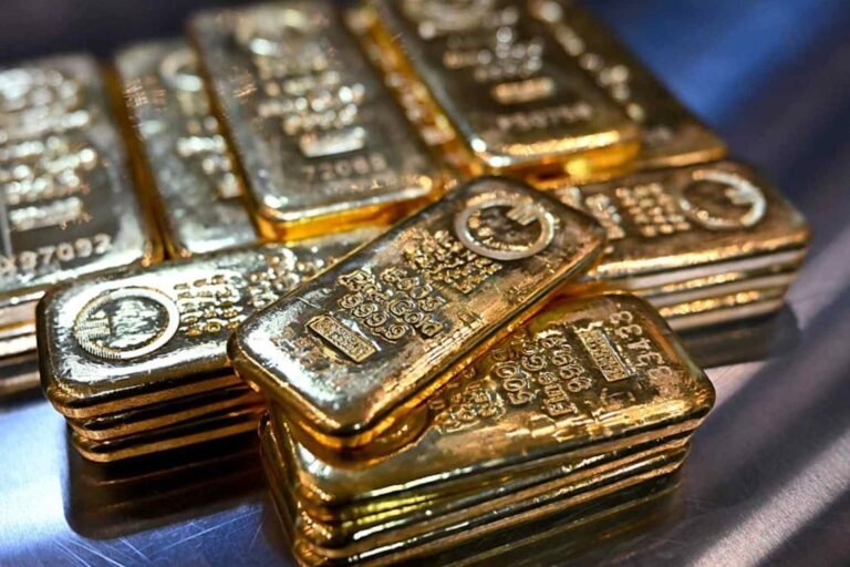 Gold and silver rally on MCX