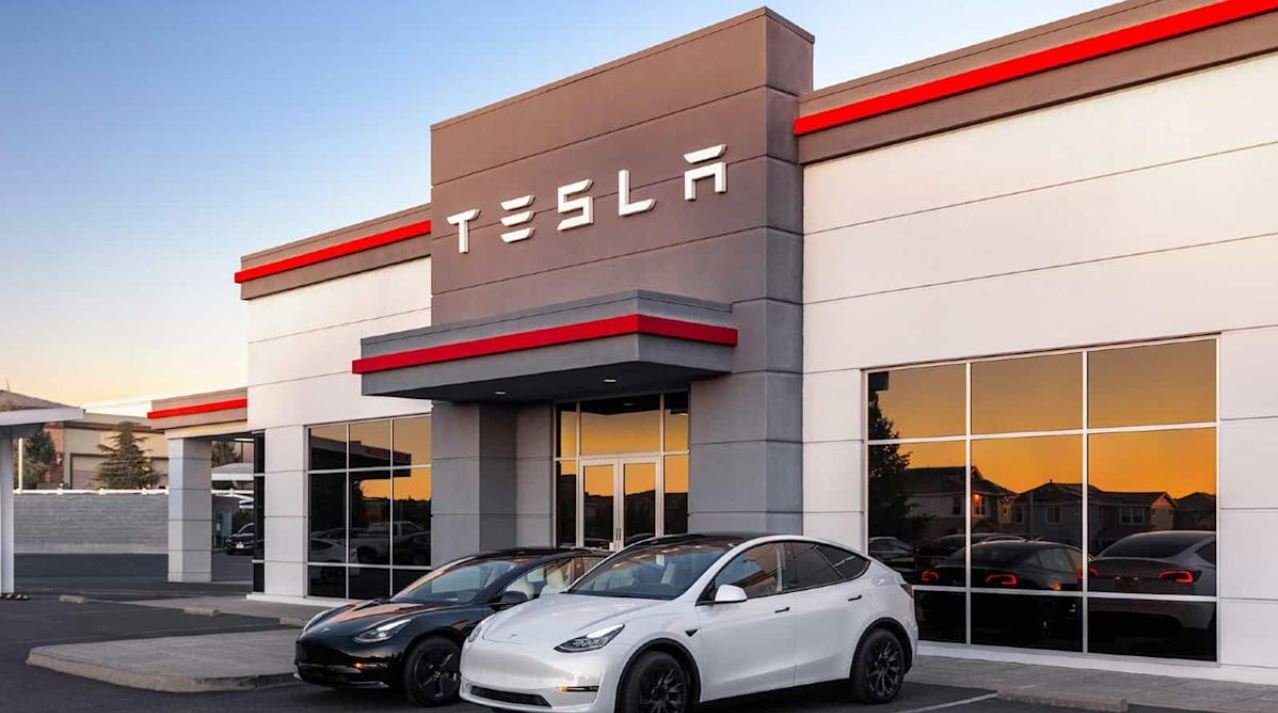 Tesla shares slip as SpaceX merger math doesn’t add up