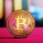 Bitcoin rally vs Gold slump